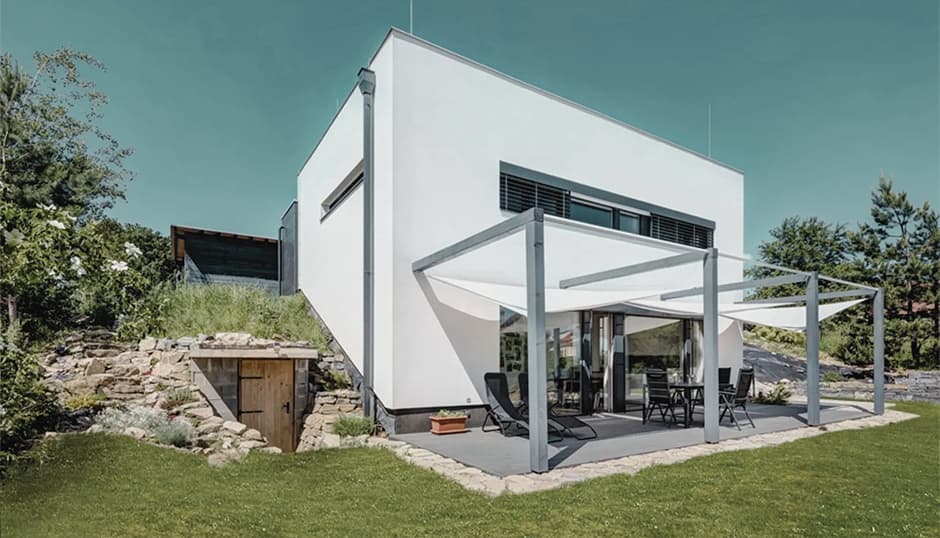Modern Passive House in a Hillside – Perfect for Families, Nature Lovers, and Remote Work